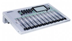 DM32   32路數字調音台